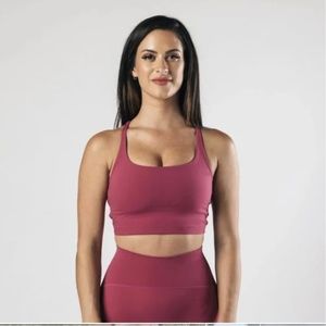 Alphalete Surface Altitude Sports Bra in Candy Apple - M - BNWT